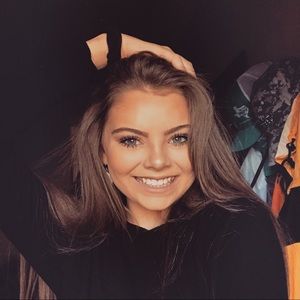 Meet your Posher, Alyssa